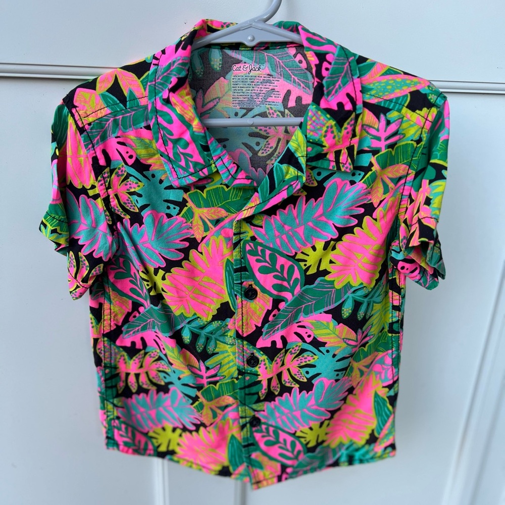 Cat & Jack Boys' palm tree printed Short Sleeve Button-Down Shirt
